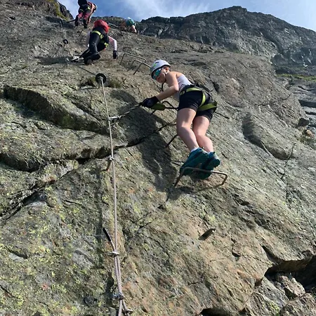 Sentral, Hc-friendly *